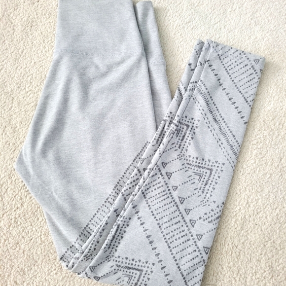 AERIE High rise Leggings with pattern